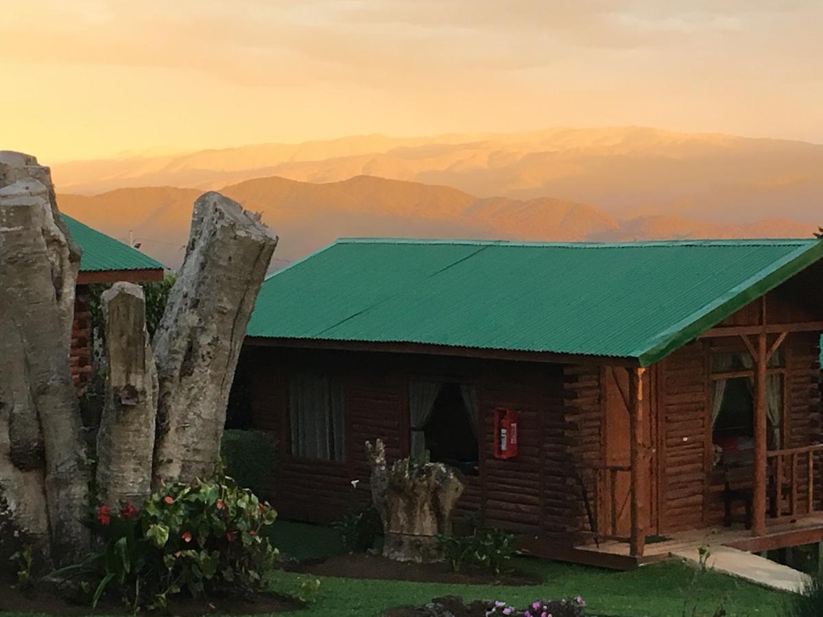 Grandpas Hotel & Restaurante Cartago Ngoại thất bức ảnh